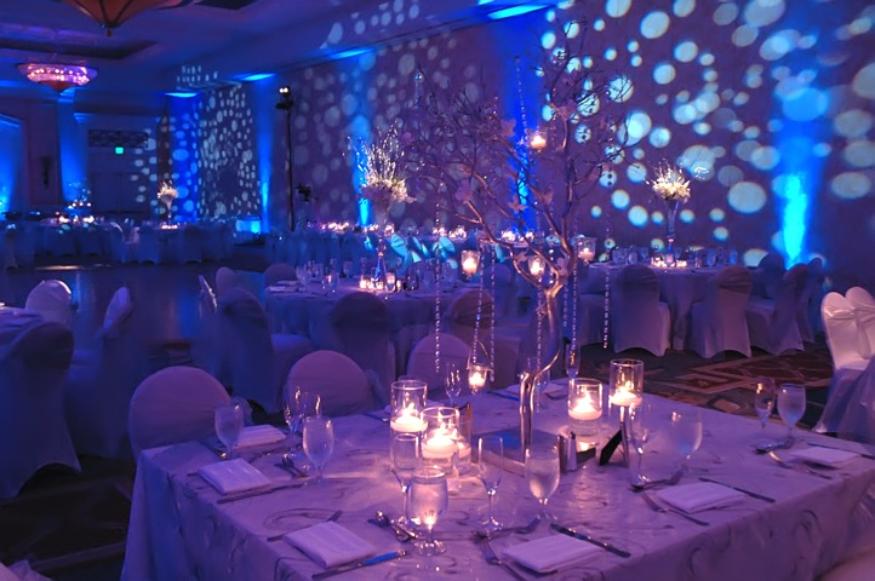 Lighting stands for weddings